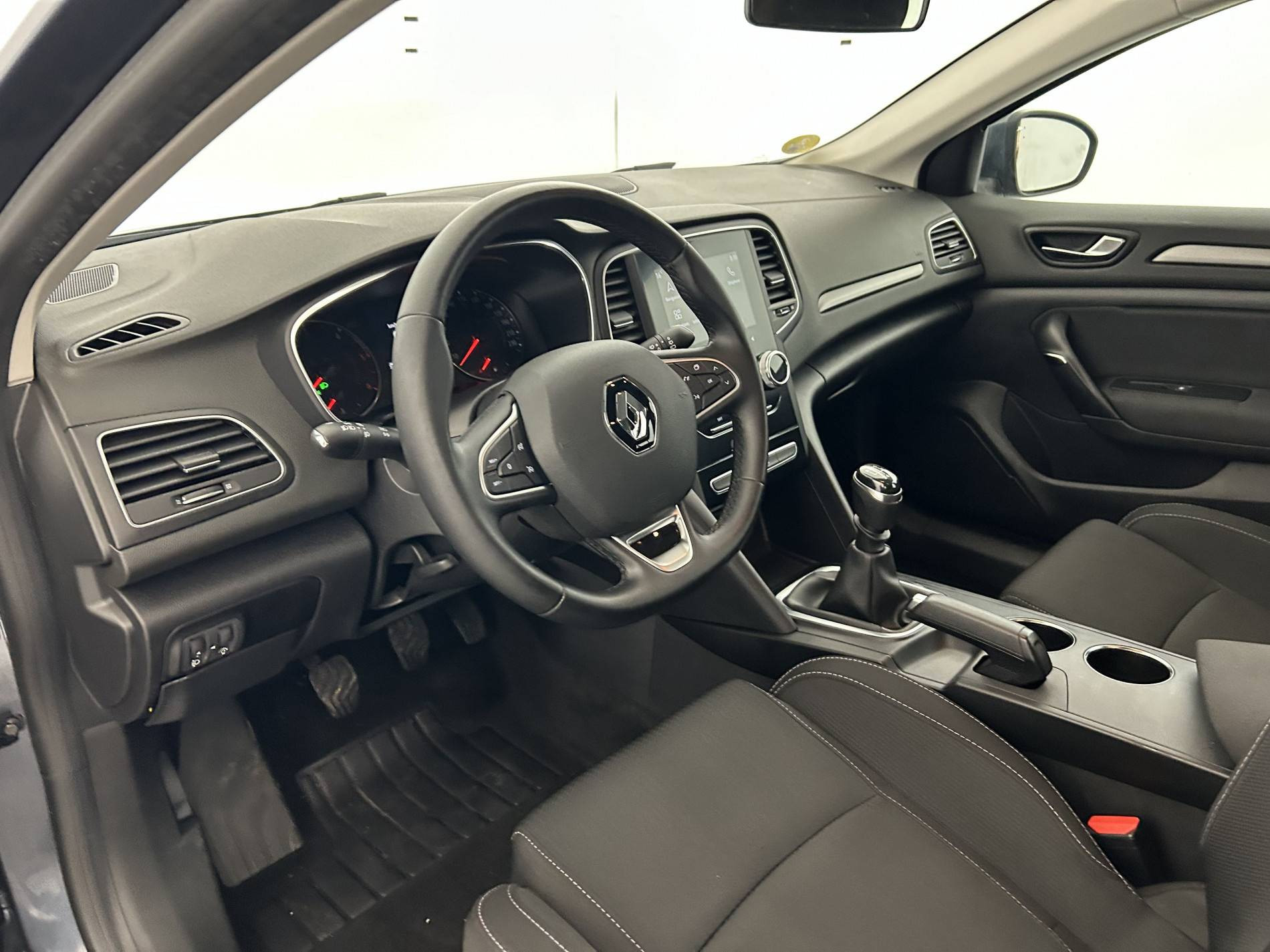 Vente en ligne Renault Megane 4 Mégane IV Berline Blue dCi 115 - 21N au prix de 13 790 €