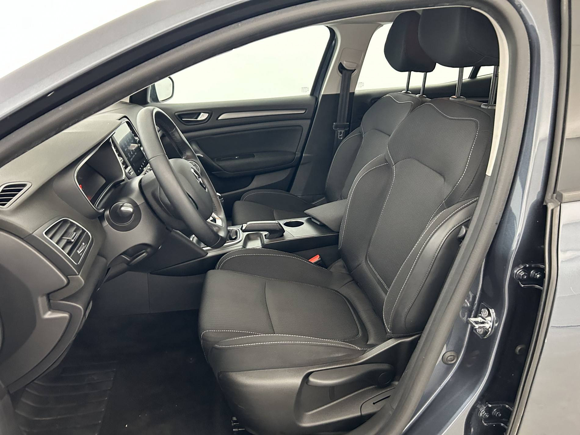 Vente en ligne Renault Megane 4 Mégane IV Berline Blue dCi 115 - 21N au prix de 13 790 €