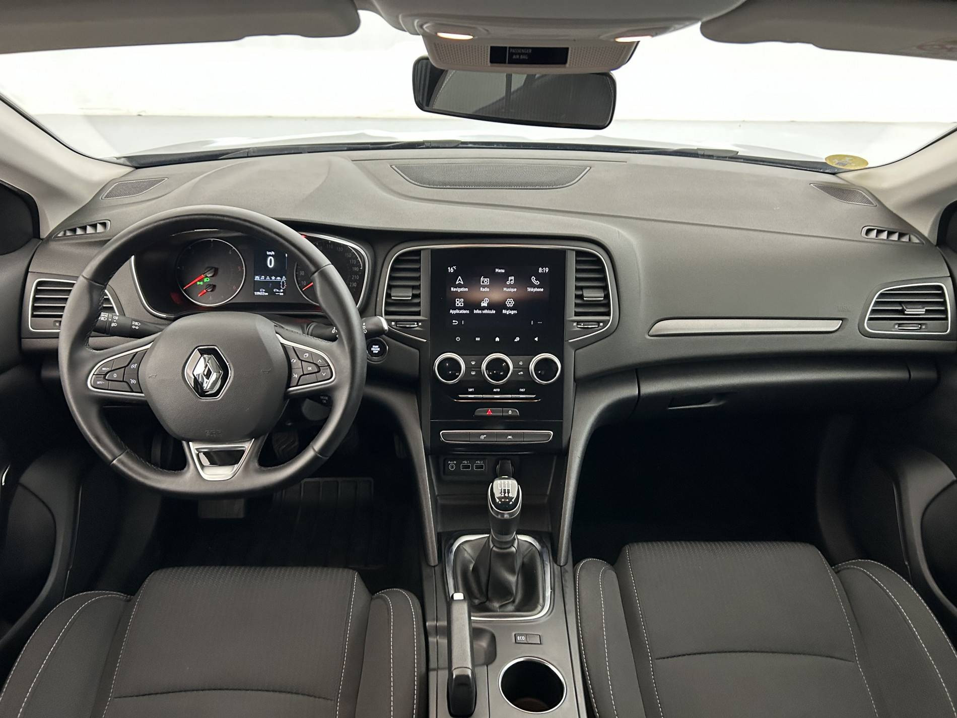 Vente en ligne Renault Megane 4 Mégane IV Berline Blue dCi 115 - 21N au prix de 13 790 €