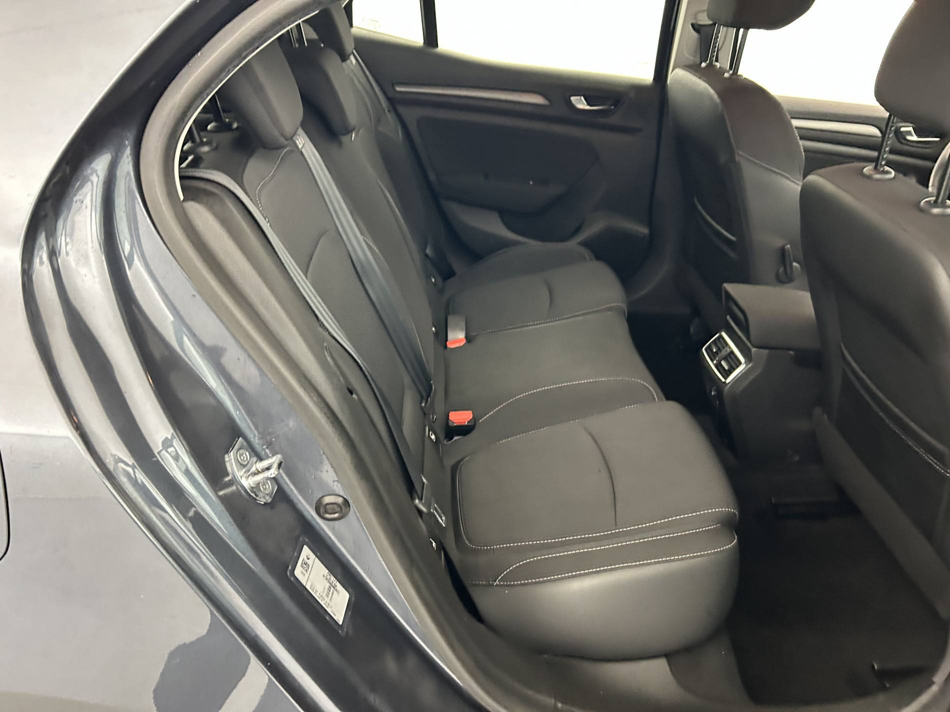 Vente en ligne Renault Megane 4 Mégane IV Berline Blue dCi 115 - 21N au prix de 13 790 €