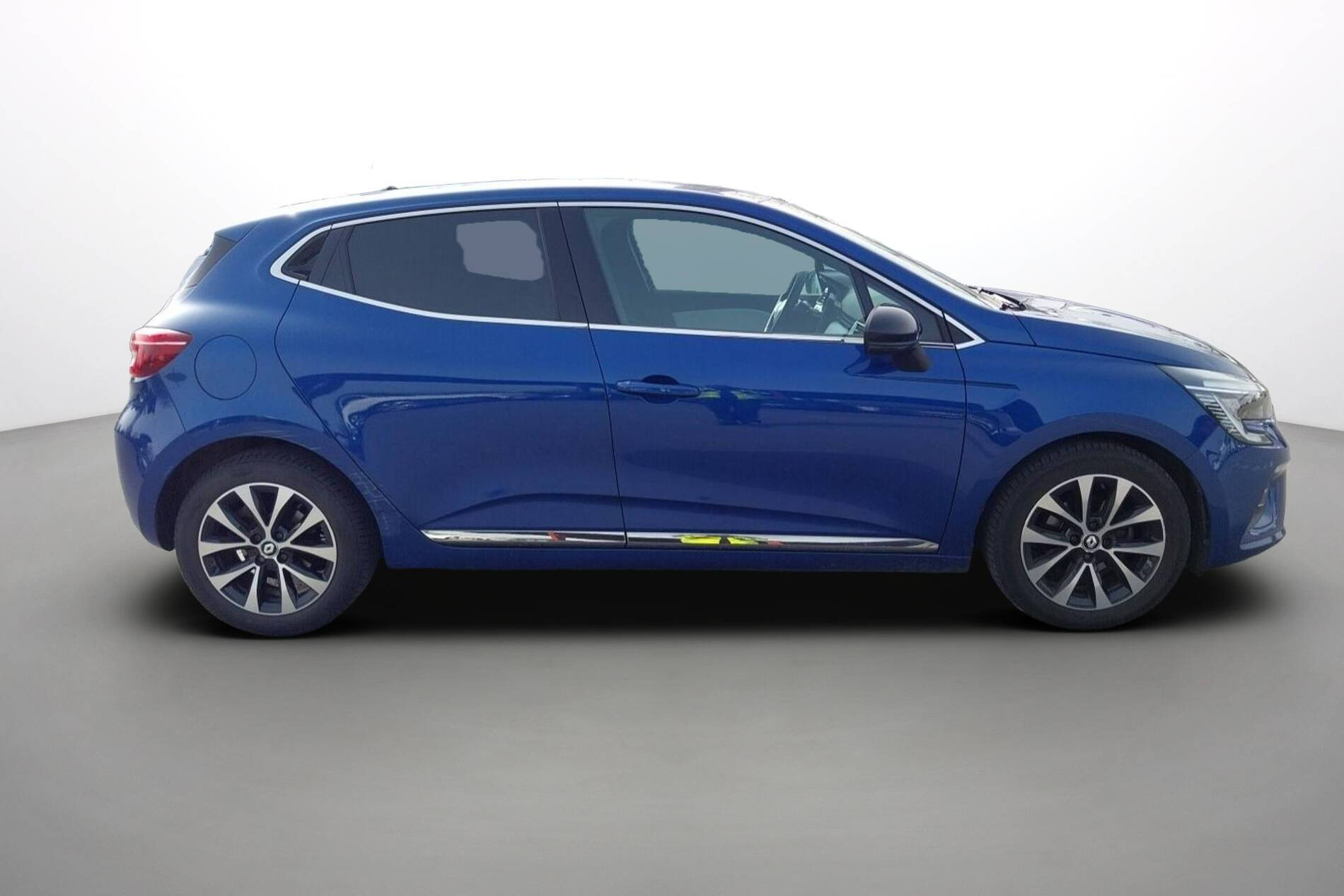 Vente en ligne Renault Clio 5 Clio TCe 90 au prix de 15 990 €