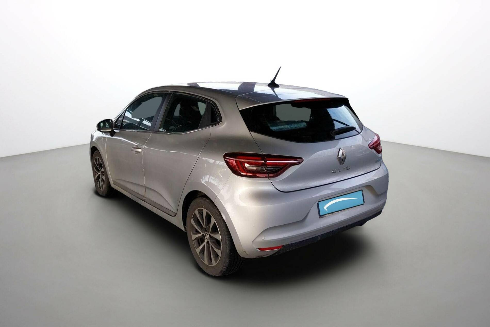 Vente en ligne Renault Clio 5 Clio E-Tech 140 - 21N au prix de 18 590 €