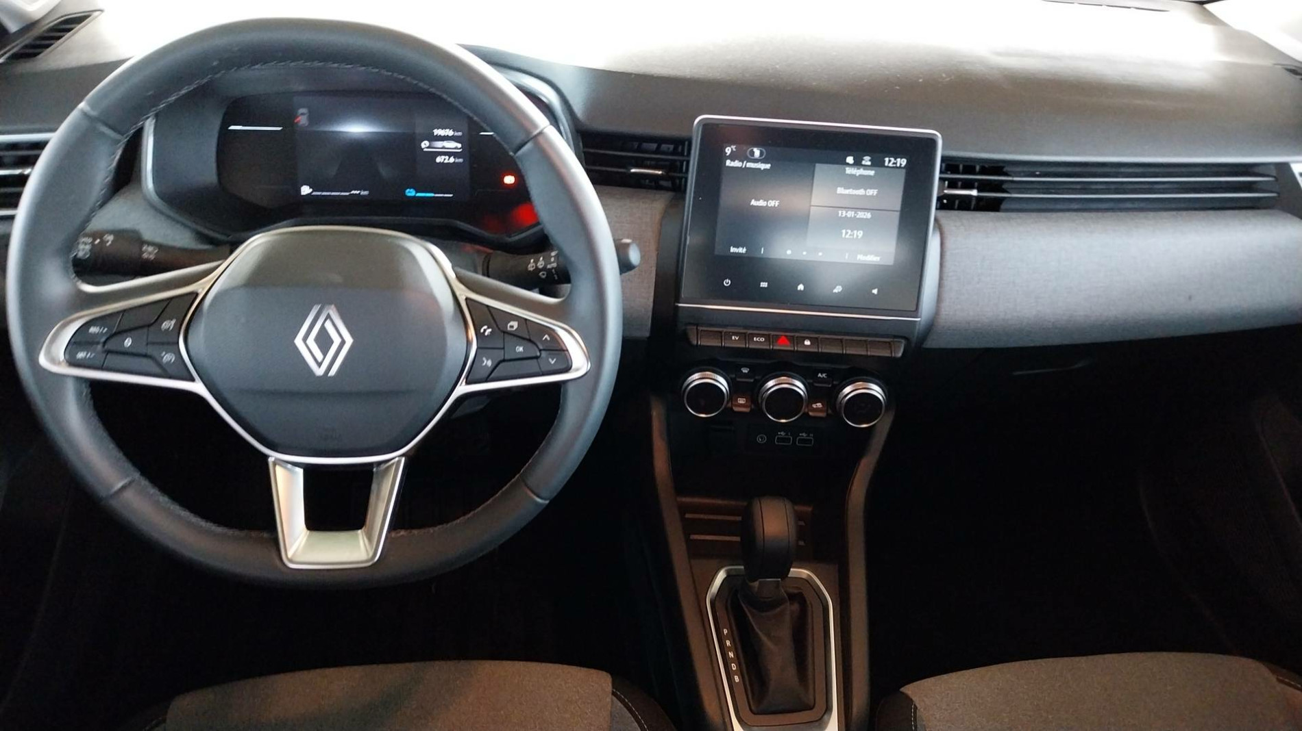 Vente en ligne Renault Clio 5 Clio E-Tech full hybrid 145 ch GSR2 au prix de 21 590 €