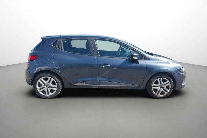 Vente en ligne Renault Clio 4 Clio TCe 75 au prix de 9 990 €