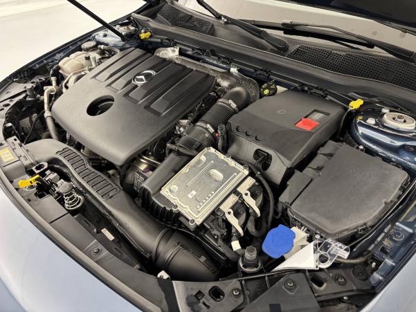 Vente en ligne Mercedes Classe A  180 d 7G-DCT au prix de 22 990 €