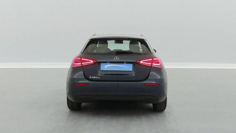Vente en ligne Mercedes Classe A  180 d 7G-DCT au prix de 22 990 €