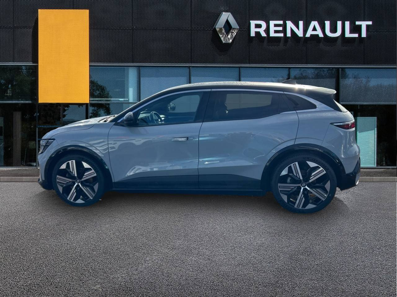 Vente en ligne Renault Megane E-Tech  EV60 220 ch super charge au prix de 23 990 €