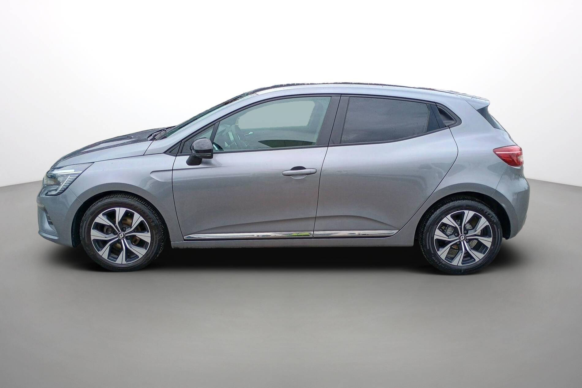 Vente en ligne Renault Clio 5 Clio TCe 90 au prix de 14 990 €