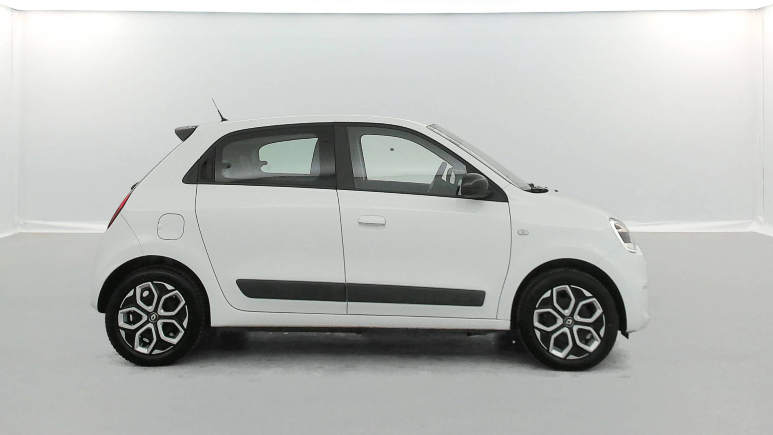 Vente en ligne Renault Twingo Electrique Twingo III E-Tech au prix de 11 990 €