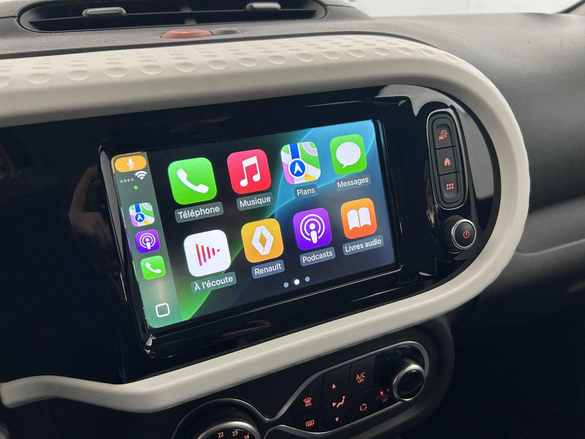 Vente en ligne Renault Twingo Electrique Twingo III E-Tech au prix de 11 990 €