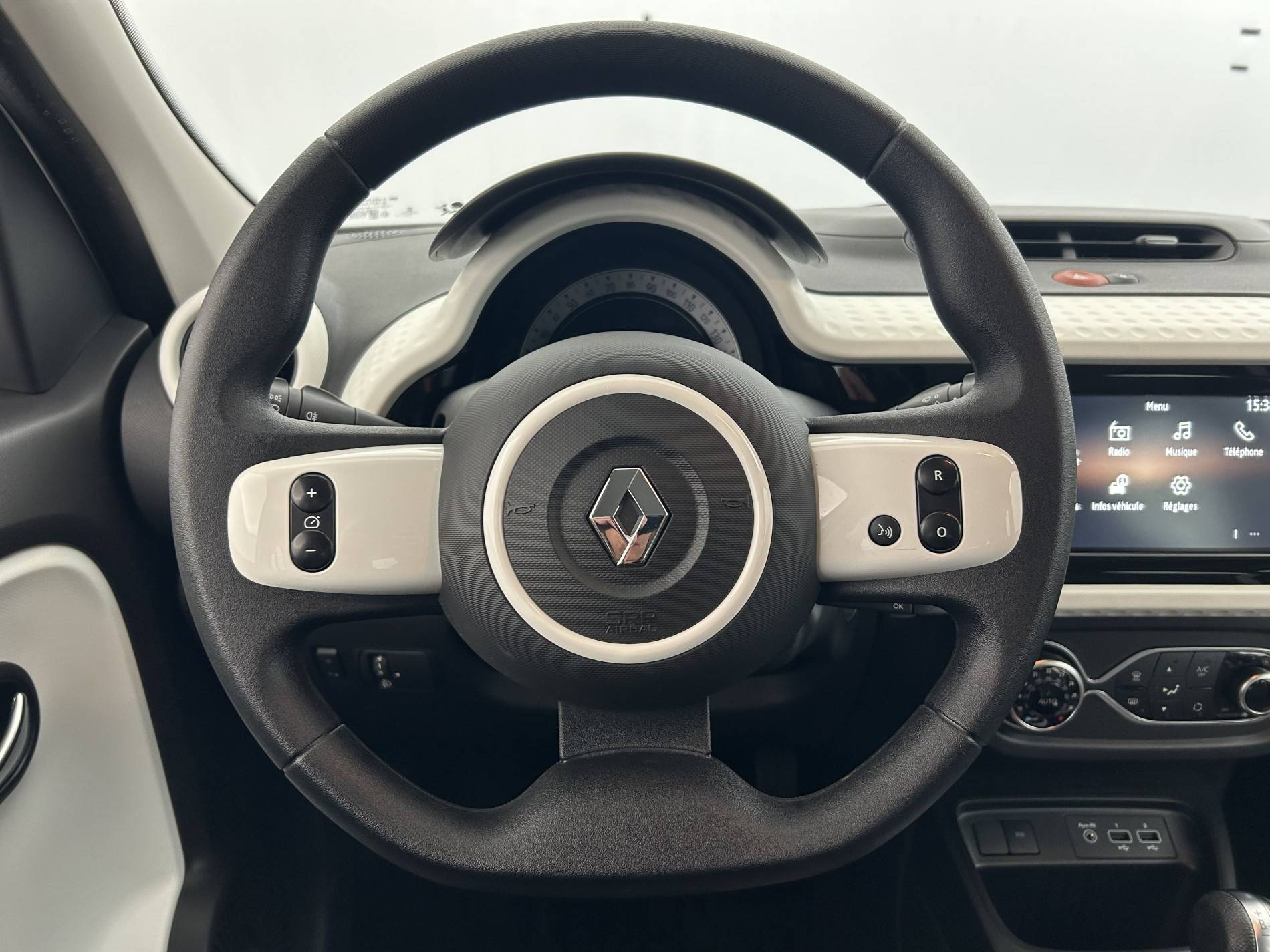 Vente en ligne Renault Twingo Electrique Twingo III E-Tech au prix de 11 990 €