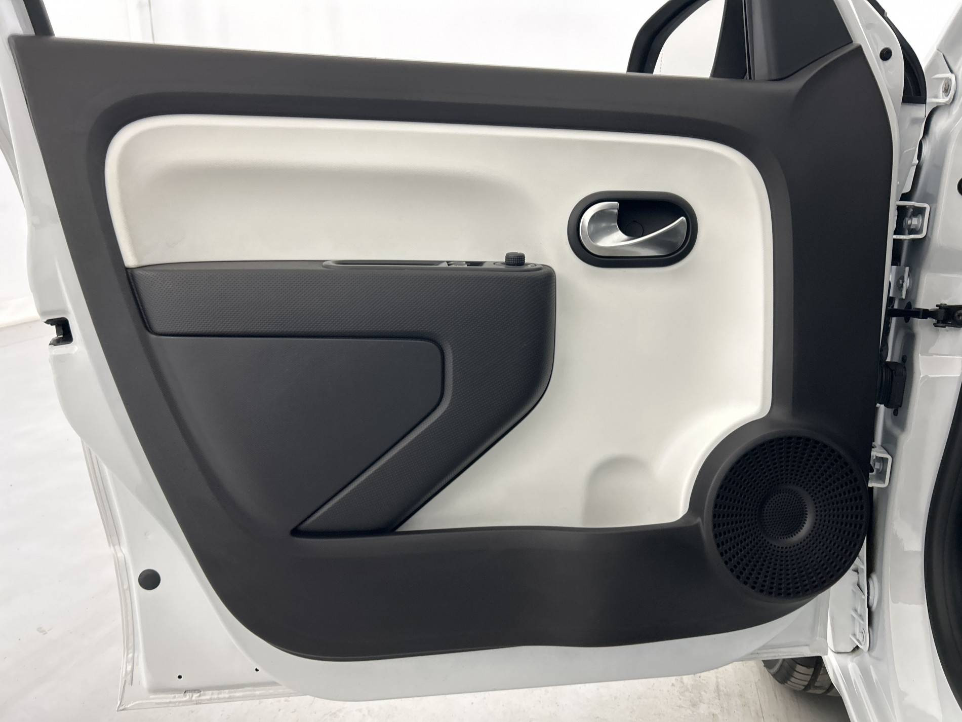 Vente en ligne Renault Twingo Electrique Twingo III E-Tech au prix de 11 990 €