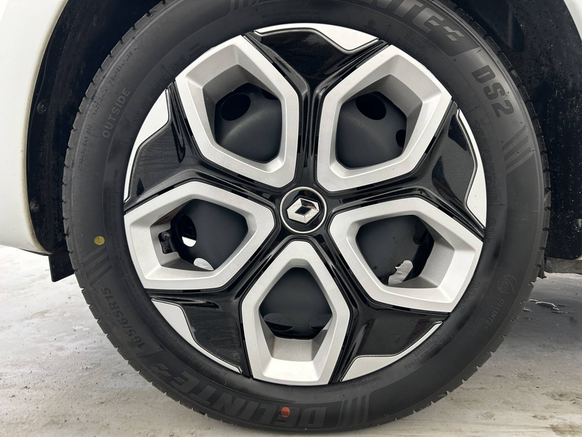 Vente en ligne Renault Twingo Electrique Twingo III E-Tech au prix de 11 990 €