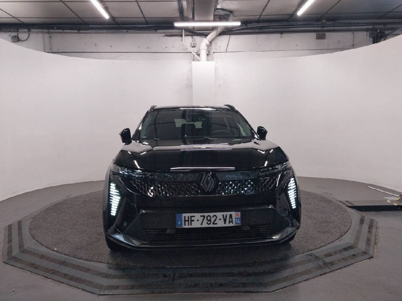 Vente en ligne Renault Scenic E-Tech  220 ch grande autonomie au prix de 44 900 €