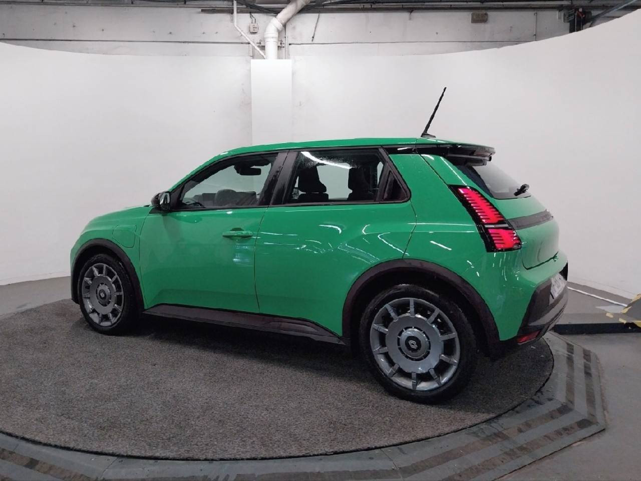 Vente en ligne Renault R5 E-Tech  120 ch autonomie urbaine au prix de 23 790 €