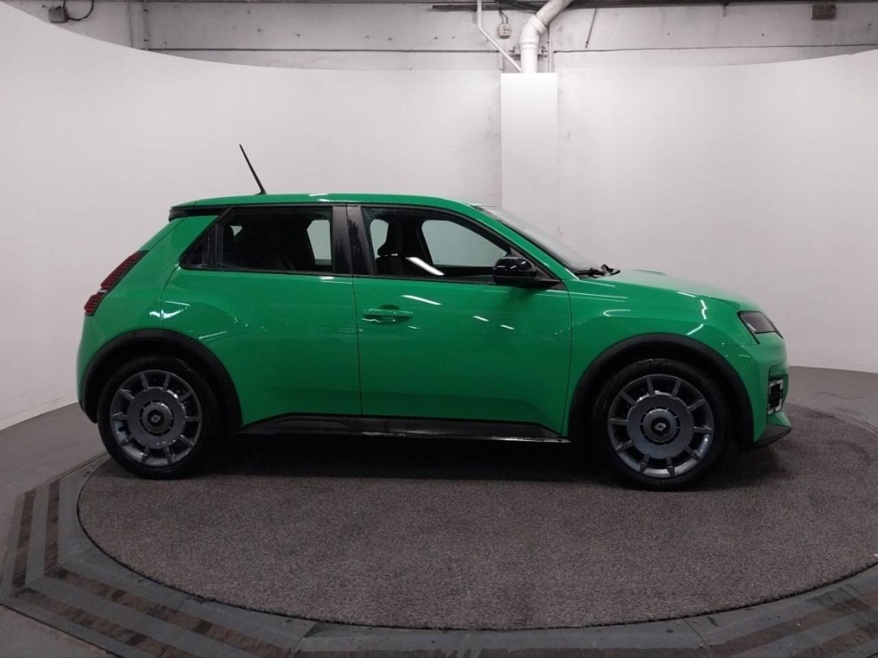 Vente en ligne Renault R5 E-Tech  120 ch autonomie urbaine au prix de 23 790 €