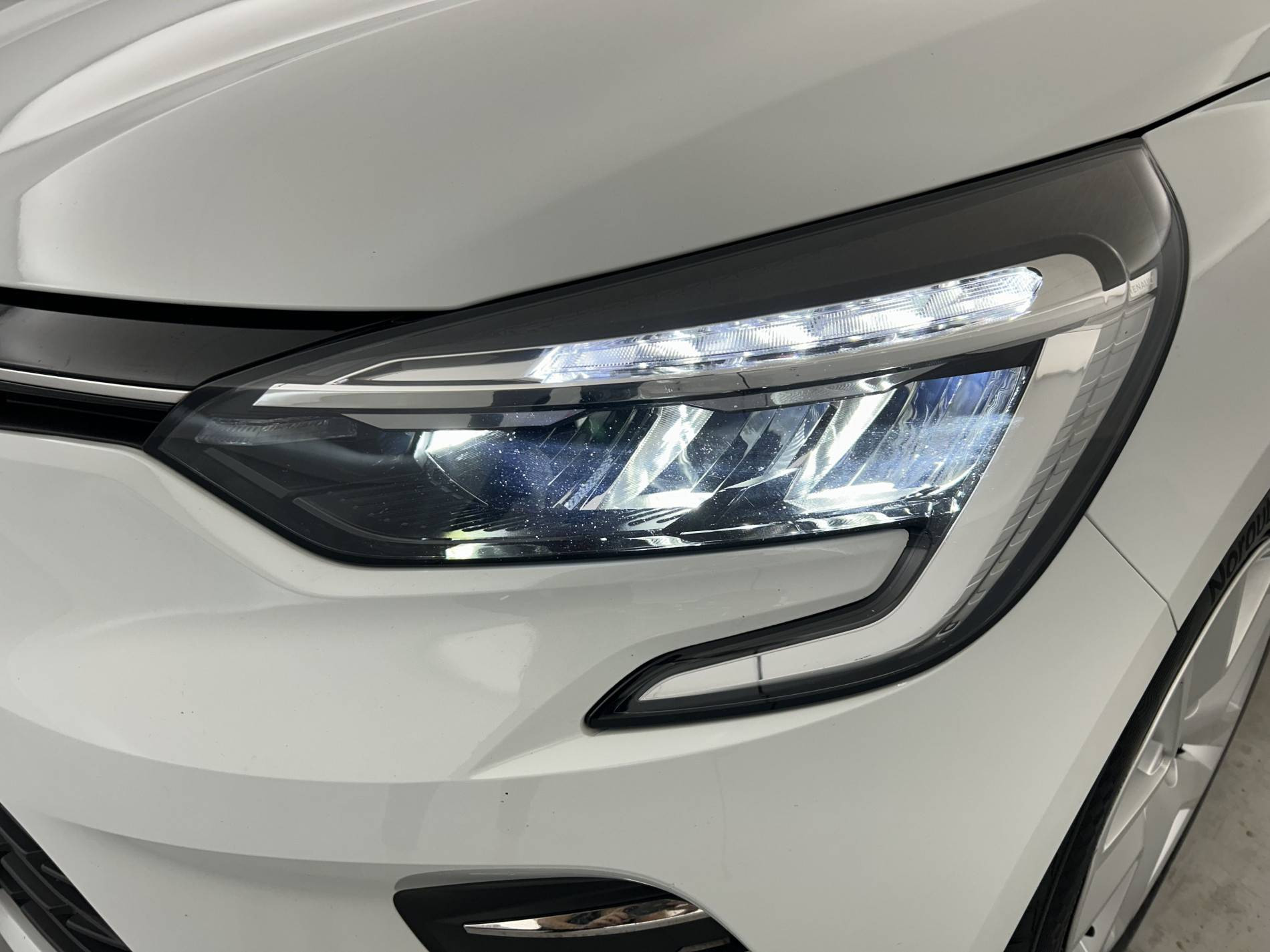 Vente en ligne Renault Clio 5 Clio TCe 100 GPL - 21N au prix de 13 490 €