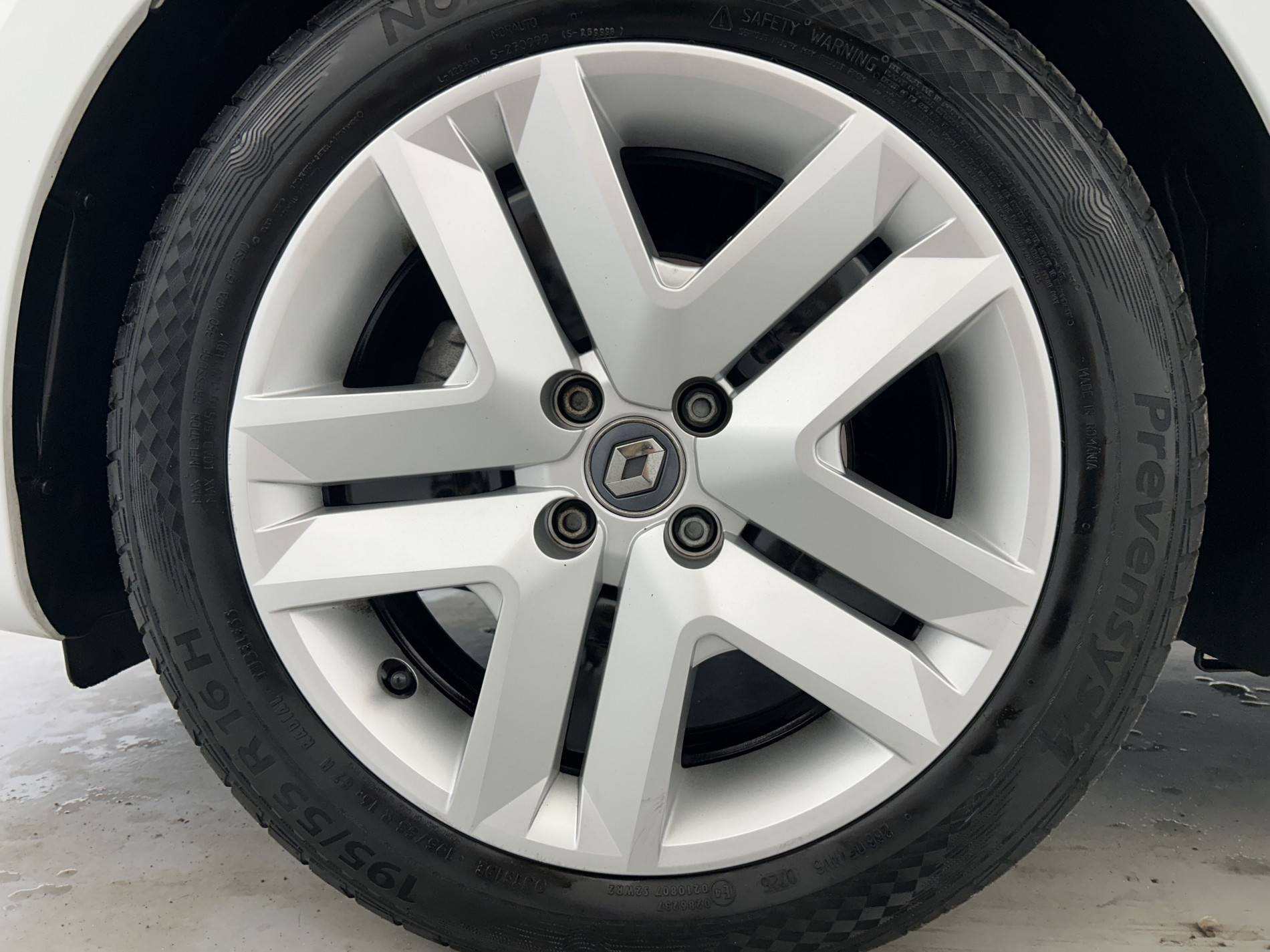 Vente en ligne Renault Clio 5 Clio TCe 100 GPL - 21N au prix de 13 490 €