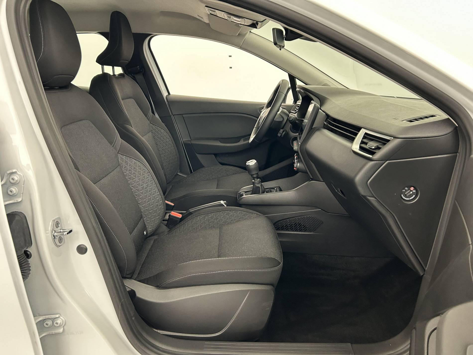 Vente en ligne Renault Clio 5 Clio TCe 100 GPL - 21N au prix de 13 490 €