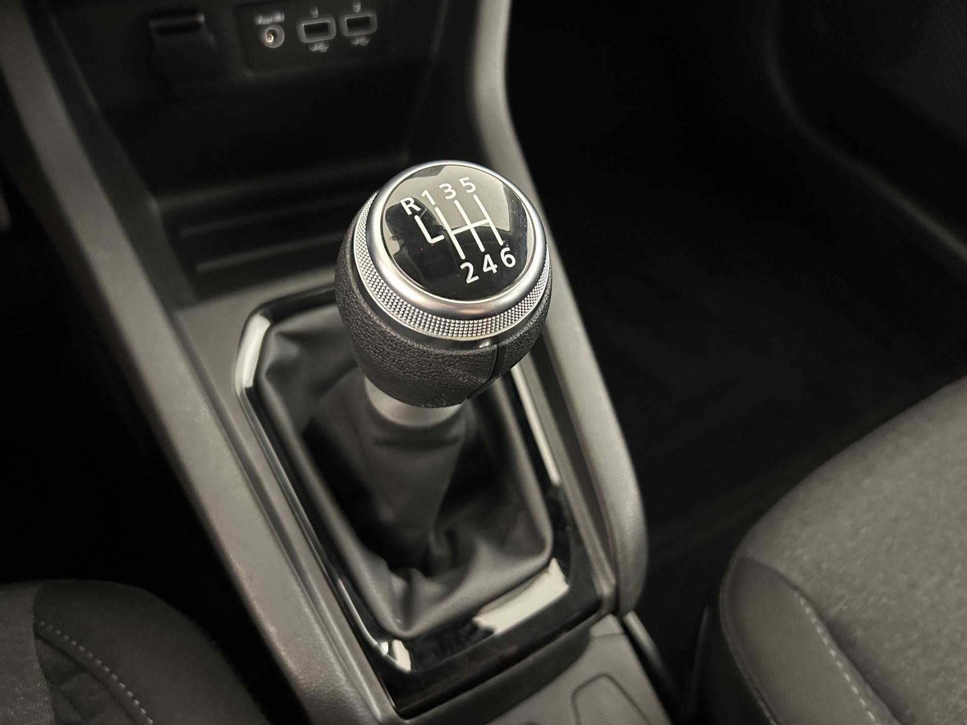 Vente en ligne Renault Clio 5 Clio TCe 100 GPL - 21N au prix de 13 490 €