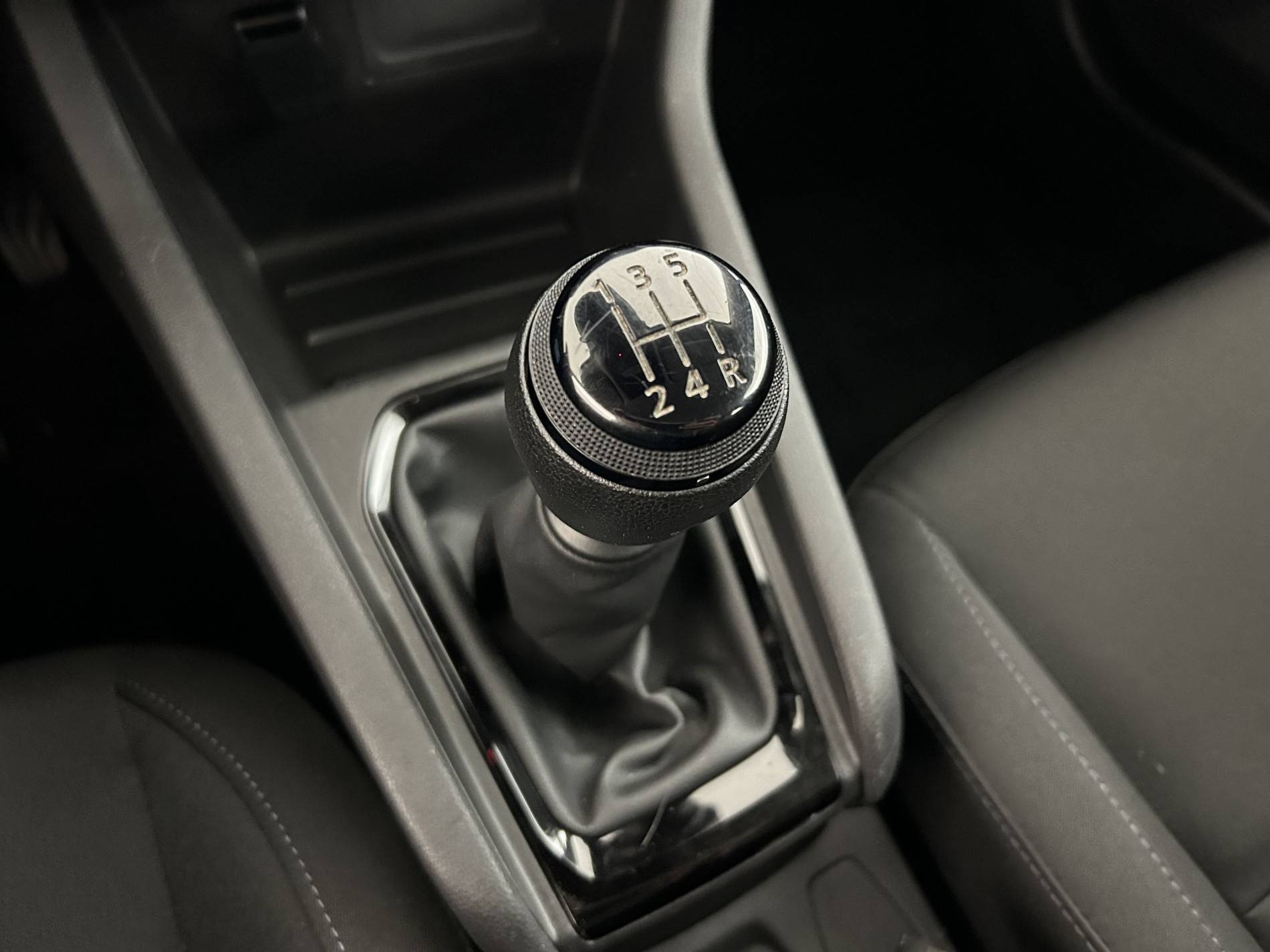 Vente en ligne Renault Clio 5 Clio SCe 65 - 20 au prix de 11 490 €