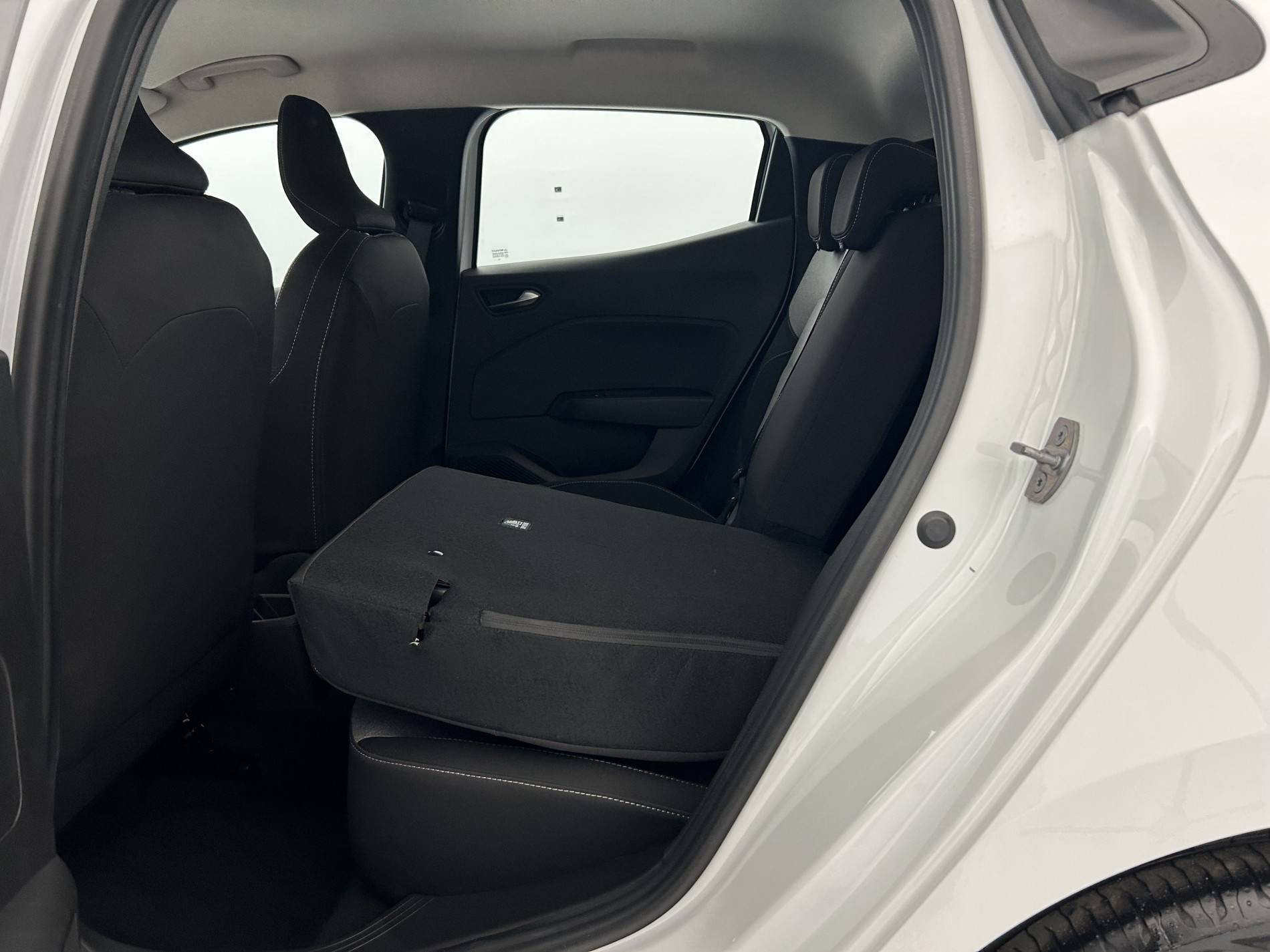 Vente en ligne Renault Clio 5 Clio SCe 65 ch GSR2 au prix de 14 590 €