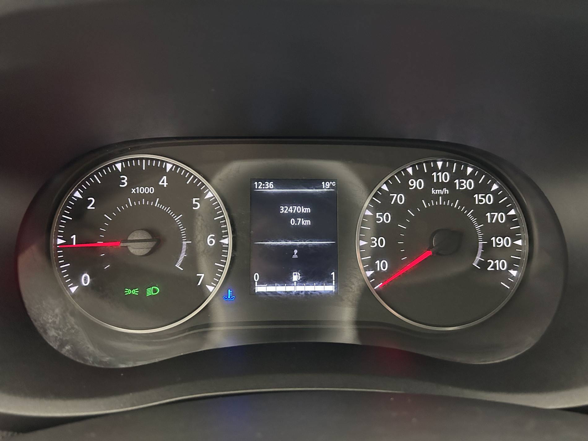 Vente en ligne Renault Master Fourgon MASTER FGN TRAC F3500 L2H2 BLUE DCI 135 au prix de 25 990 €