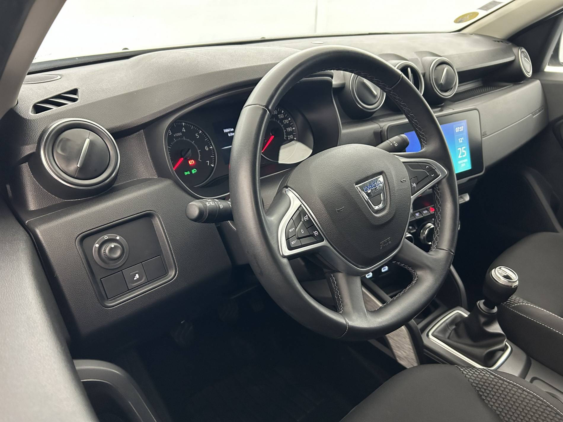 Vente en ligne Dacia Duster  Blue dCi 115 4x2 au prix de 17 590 €