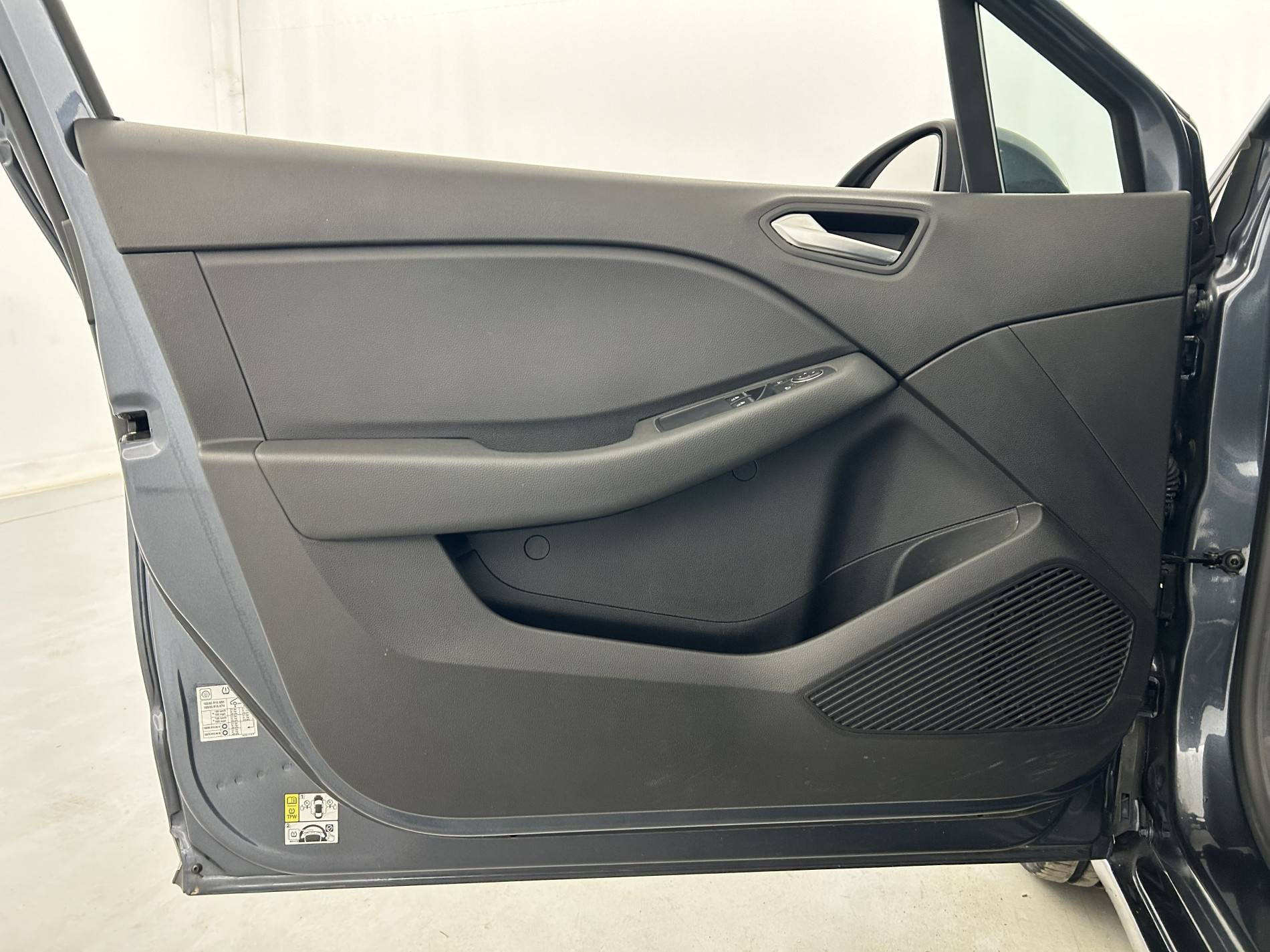 Vente en ligne Renault Clio 5 Clio SCe 65 - 21 au prix de 12 390 €