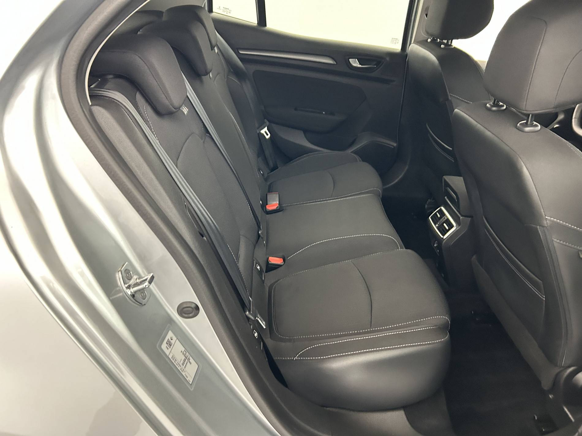 Vente en ligne Renault Megane 4 Mégane IV Berline Blue dCi 115 - 21B au prix de 16 990 €