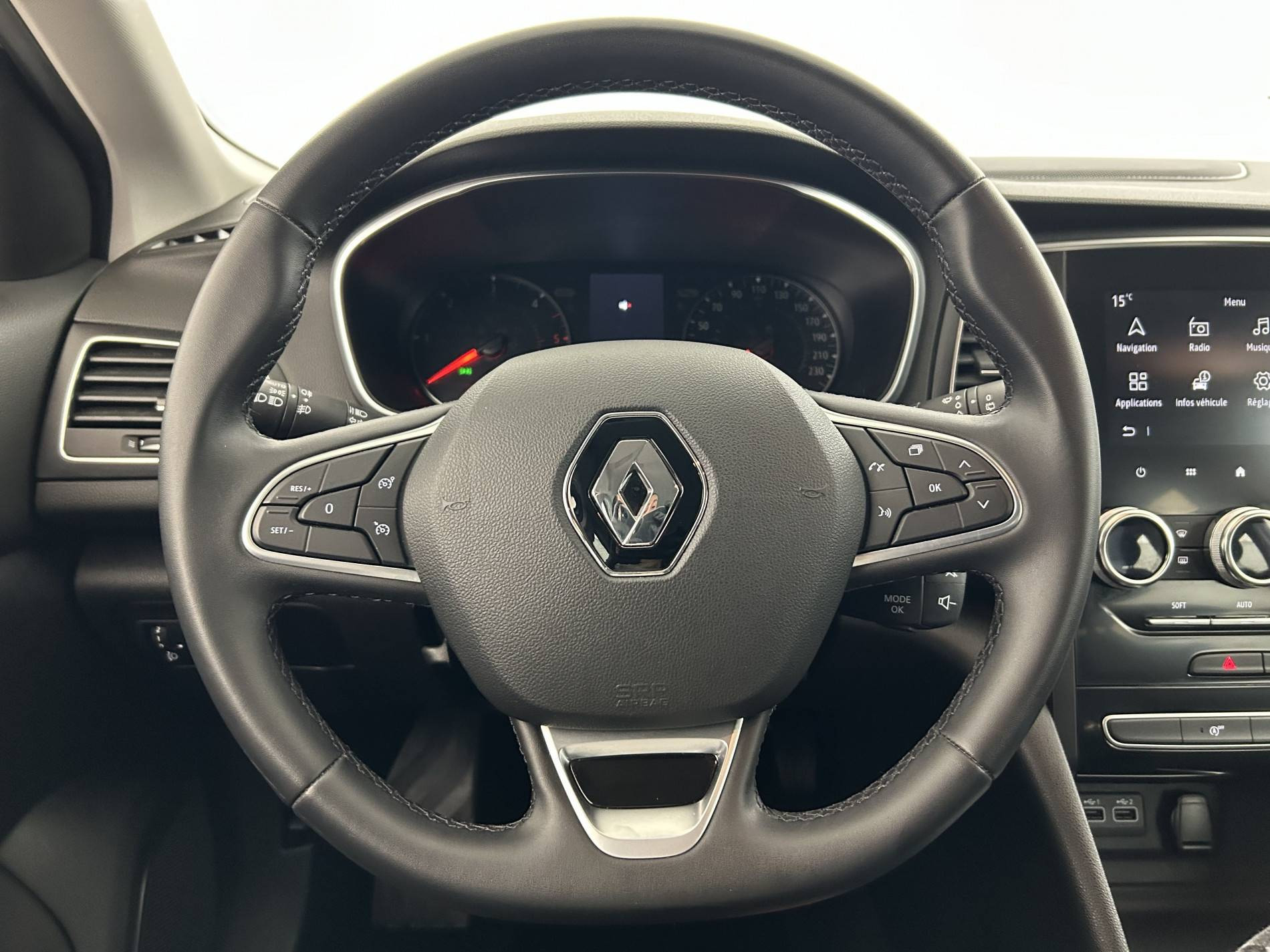 Vente en ligne Renault Megane 4 Mégane IV Berline Blue dCi 115 - 21B au prix de 16 990 €