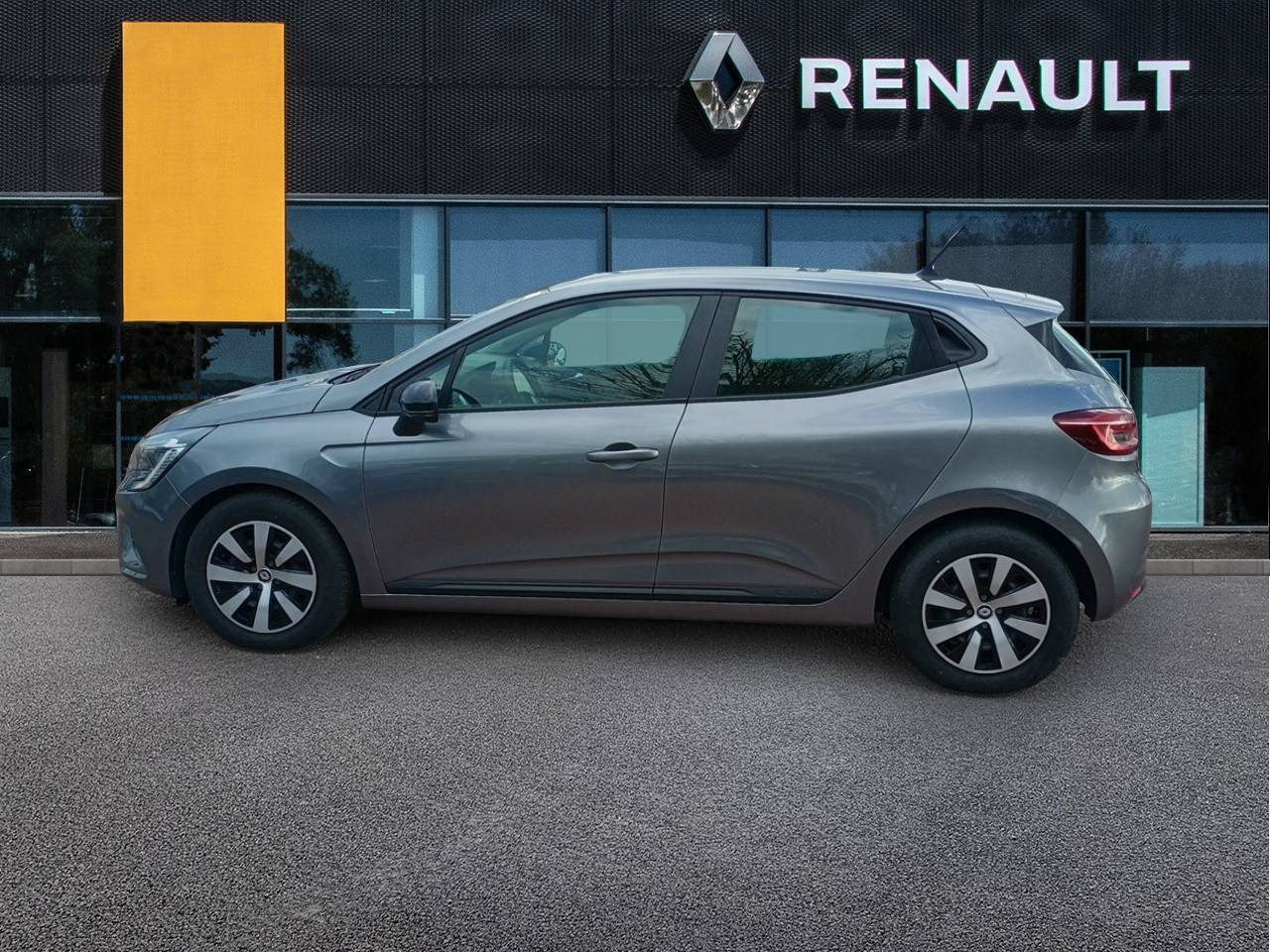 Vente en ligne Renault Clio 5 Clio TCe 90 au prix de 14 990 €