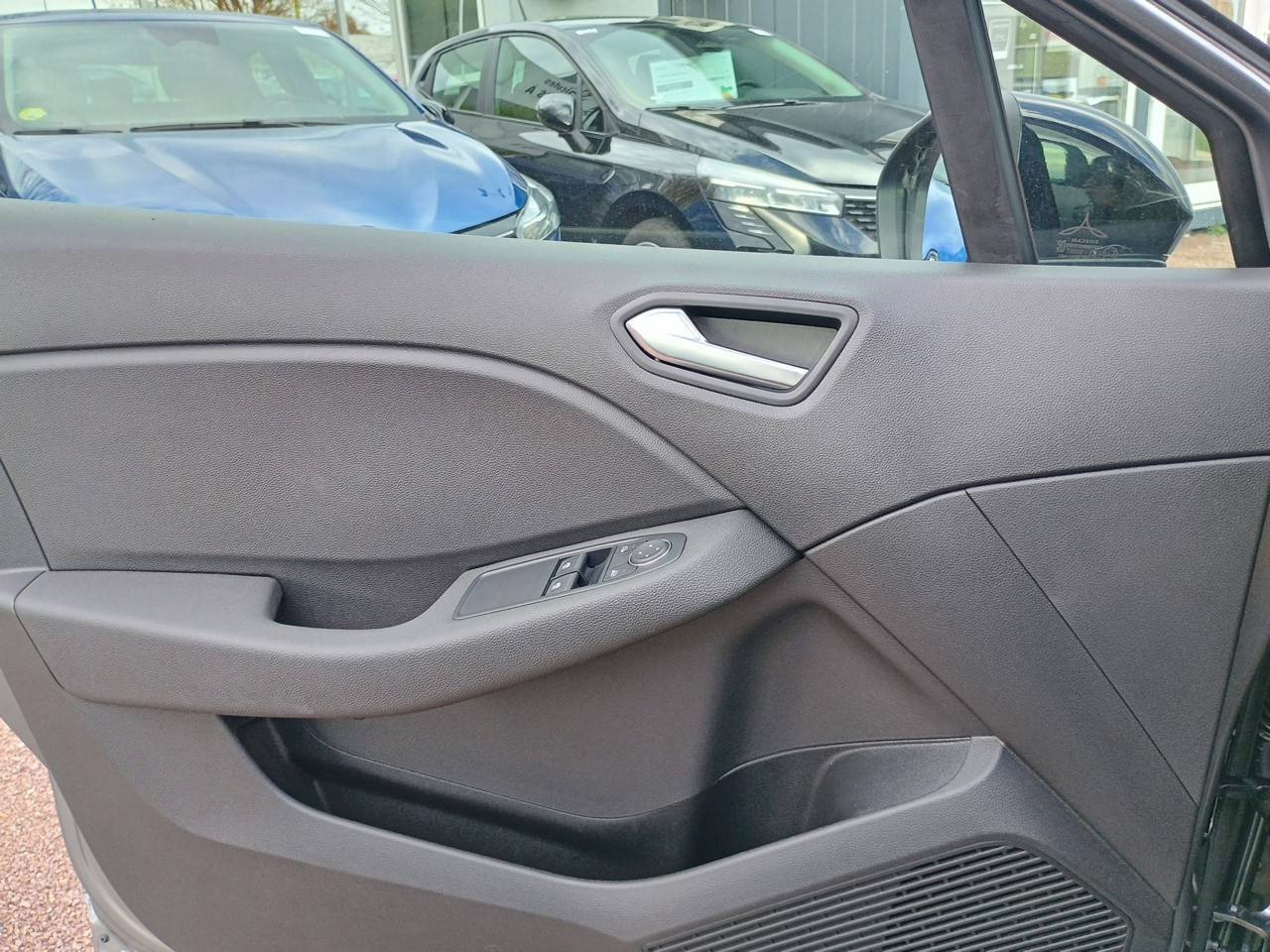 Vente en ligne Renault Clio 5 Clio TCe 90 au prix de 14 990 €