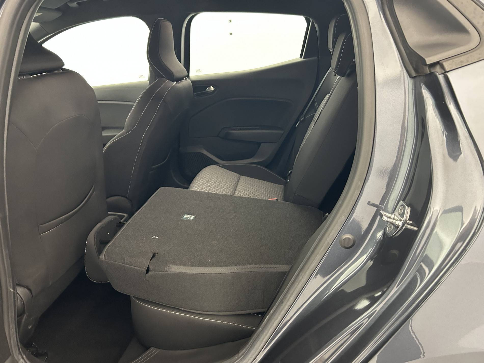 Vente en ligne Renault Clio 5 Clio TCe 90 - 21N au prix de 13 990 €