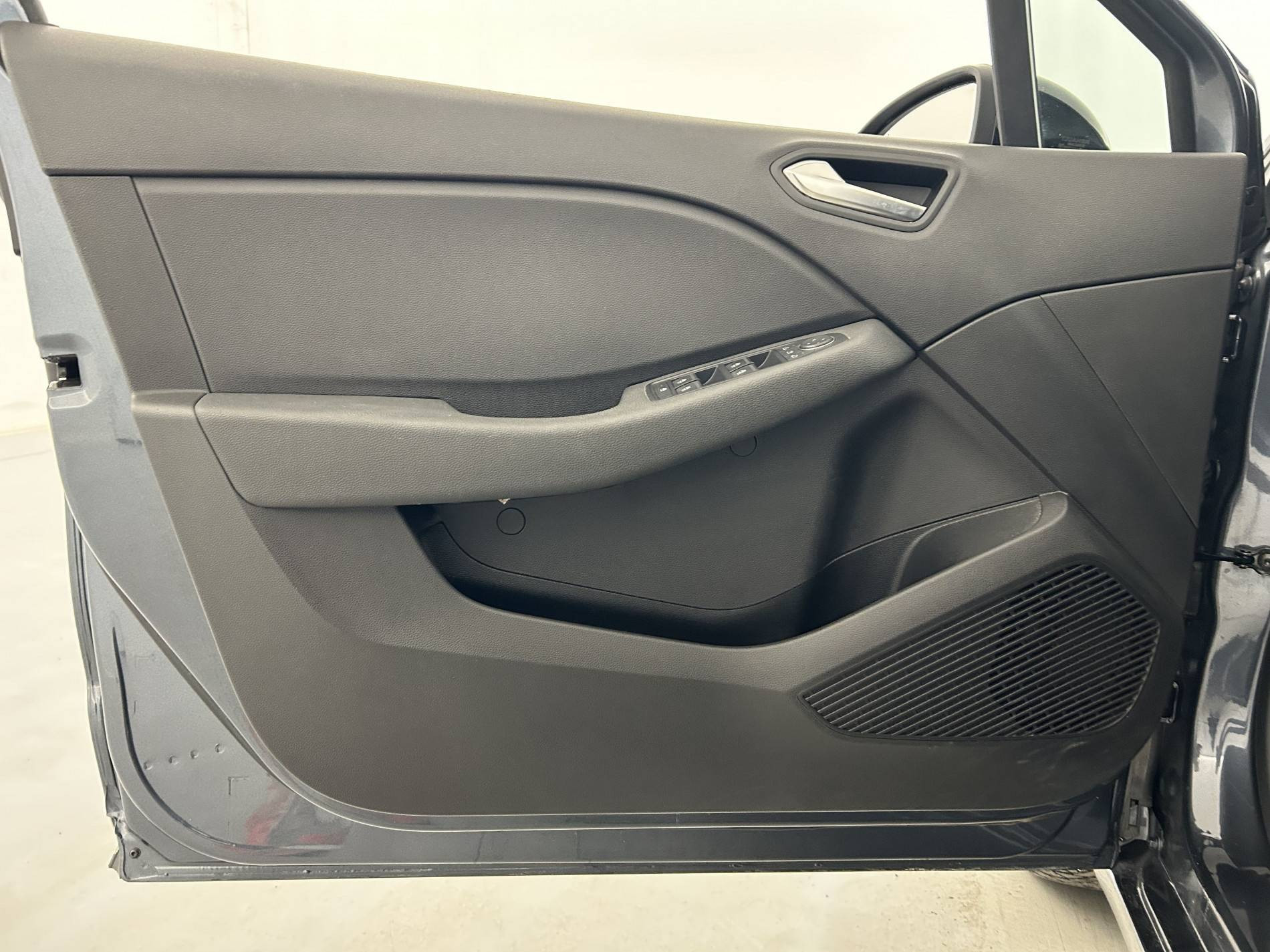 Vente en ligne Renault Clio 5 Clio TCe 90 - 21N au prix de 13 990 €