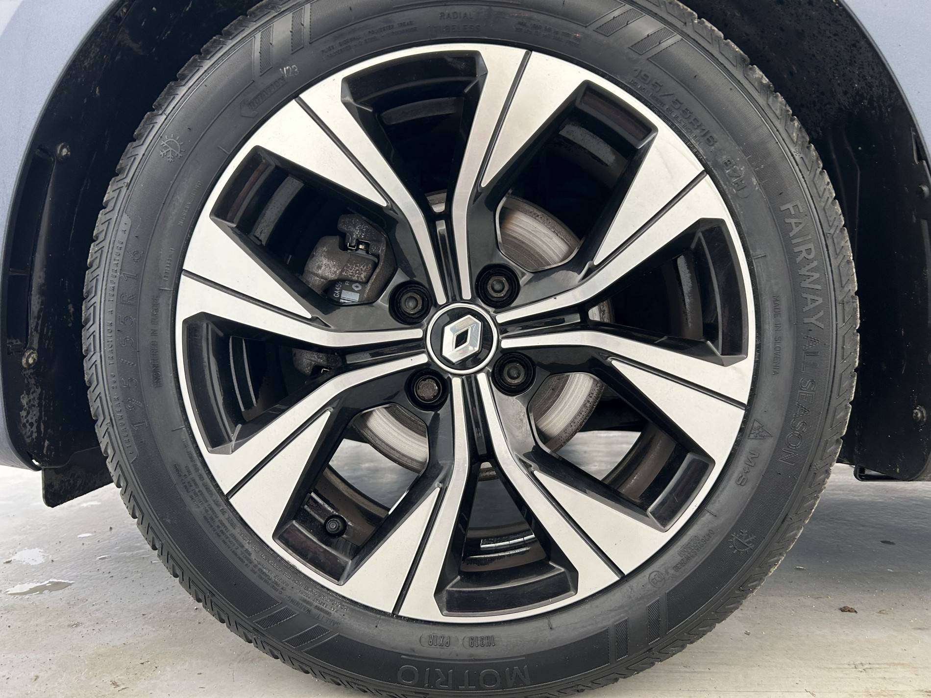 Vente en ligne Renault Clio 5 Clio TCe 90 - 21N au prix de 13 990 €