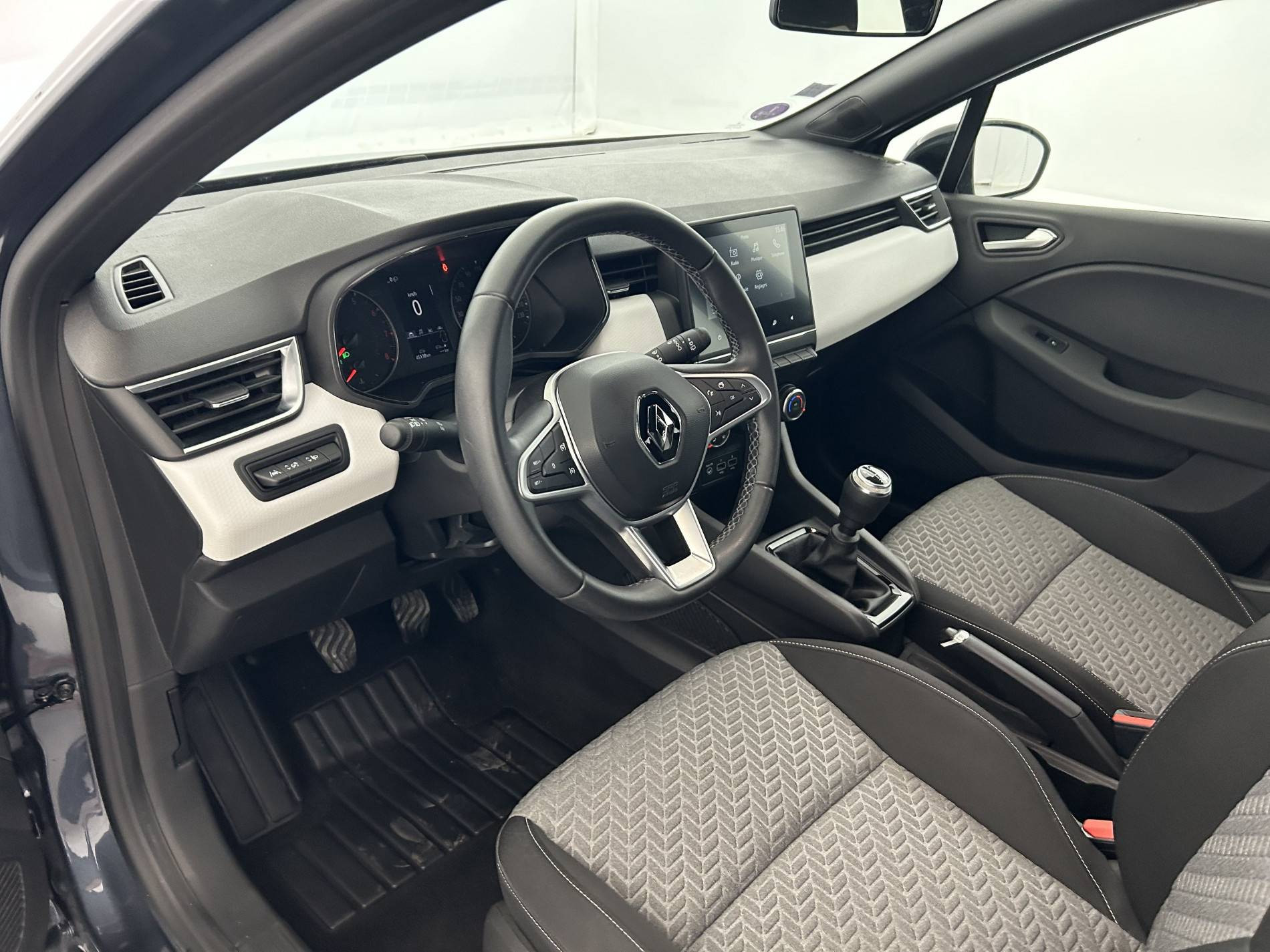 Vente en ligne Renault Clio 5 Clio TCe 90 - 21N au prix de 13 990 €