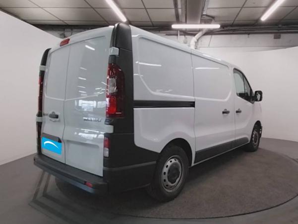 Vente en ligne Renault Trafic 3 Fourgon TRAFIC FGN L1H1 2800 KG BLUE DCI 110 au prix de 22 900 €