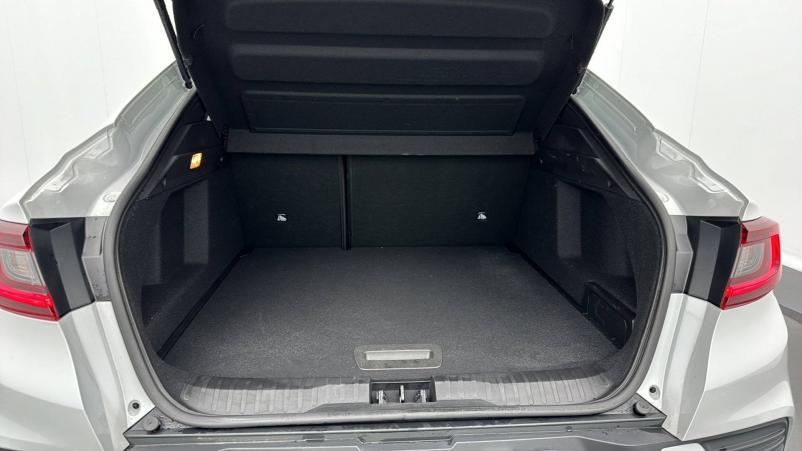 Vente en ligne Renault Arkana  E-Tech hybride 145 - 22 au prix de 27 990 €