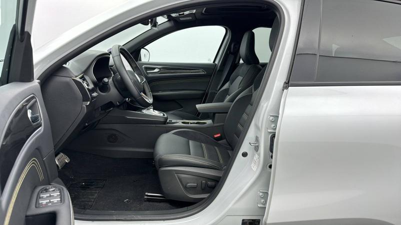 Vente en ligne Renault Arkana  E-Tech hybride 145 - 22 au prix de 27 990 €