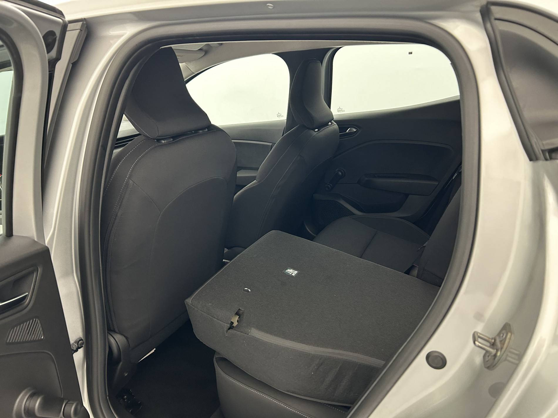 Vente en ligne Renault Clio 5 Clio TCe 90 au prix de 14 990 €