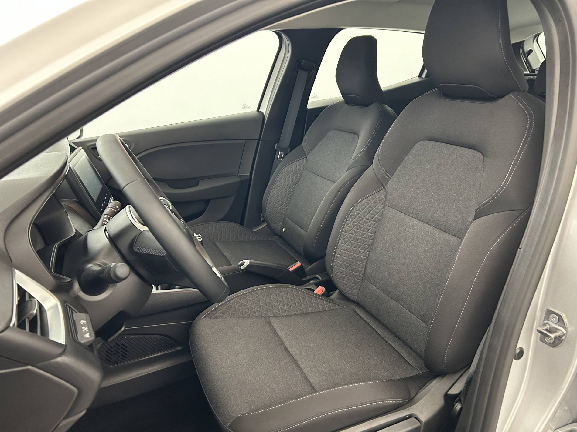 Vente en ligne Renault Clio 5 Clio TCe 90 au prix de 14 990 €