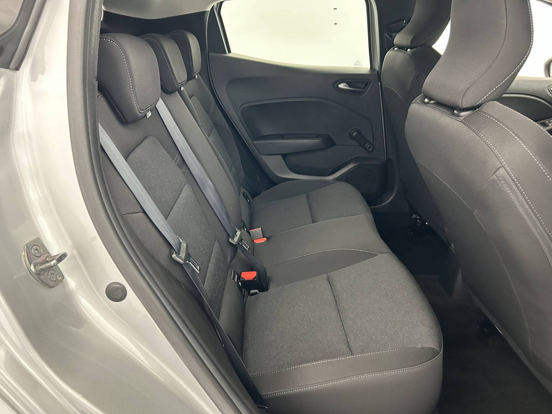 Vente en ligne Renault Clio 5 Clio TCe 90 au prix de 14 990 €