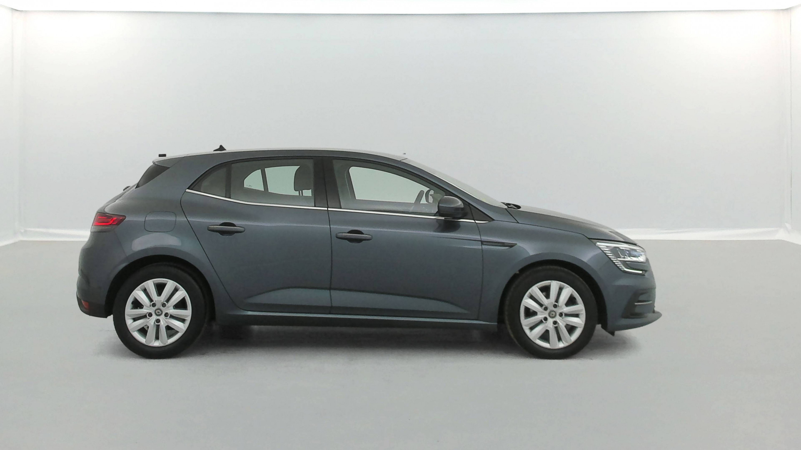 Vente en ligne Renault Megane 4 Mégane IV Berline Blue dCi 115 - 21B au prix de 15 990 €