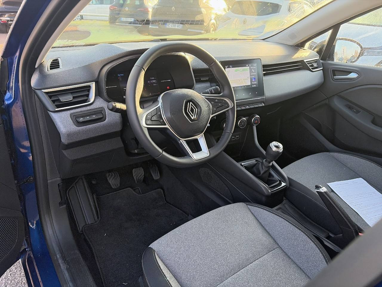 Vente en ligne Renault Clio 5 Clio TCe 90 au prix de 15 990 €