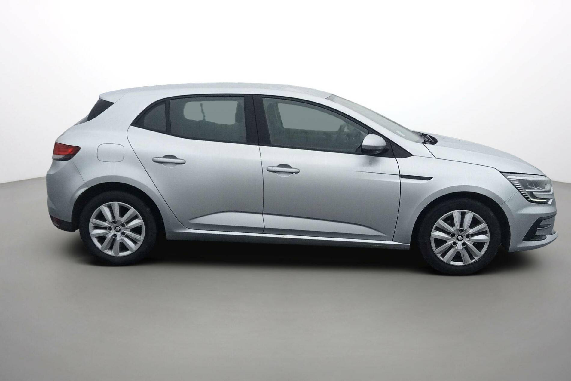 Vente en ligne Renault Megane 4  Blue dCi 115 EDC au prix de 15 990 €