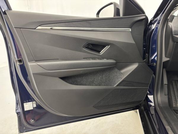 Vente en ligne Renault Megane E-Tech  EV40 130ch standard charge au prix de 22 990 €