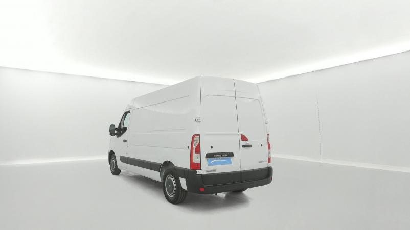 Vente en ligne Renault Master 3 Fourgon MASTER FGN TRAC F3500 L2H2 DCI 135 au prix de 21 590 €