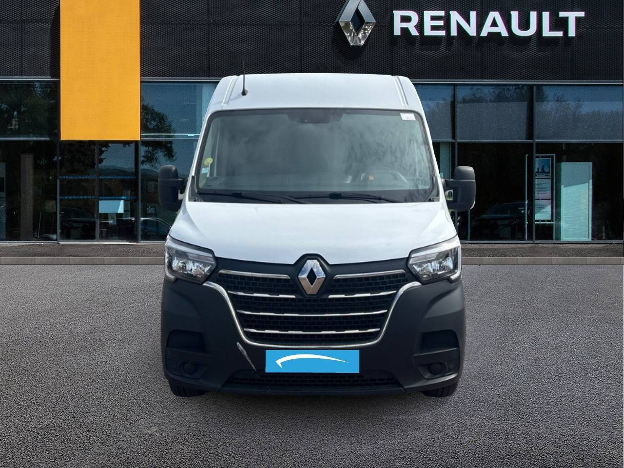 Vente en ligne Renault Master Fourgon MASTER FGN TRAC F3500 L2H2 DCI 135 au prix de 19 890 €