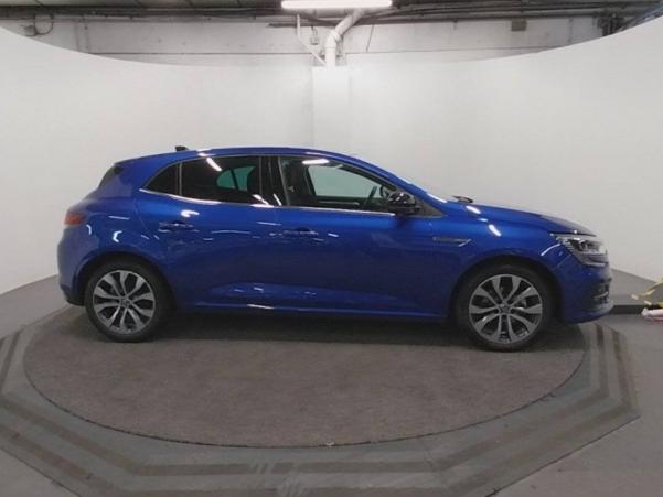 Vente en ligne Renault Megane 4  TCe 140 EDC au prix de 24 590 €